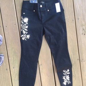 Thalia Black Jeans with Yellow Floral Embroidery